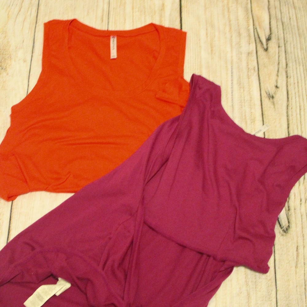 ⚡ 2-for-1 Open-Tie Back Tanks NWOT Size L